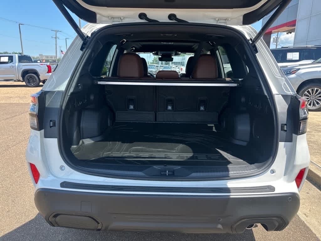 2025 Subaru Forester Touring 9