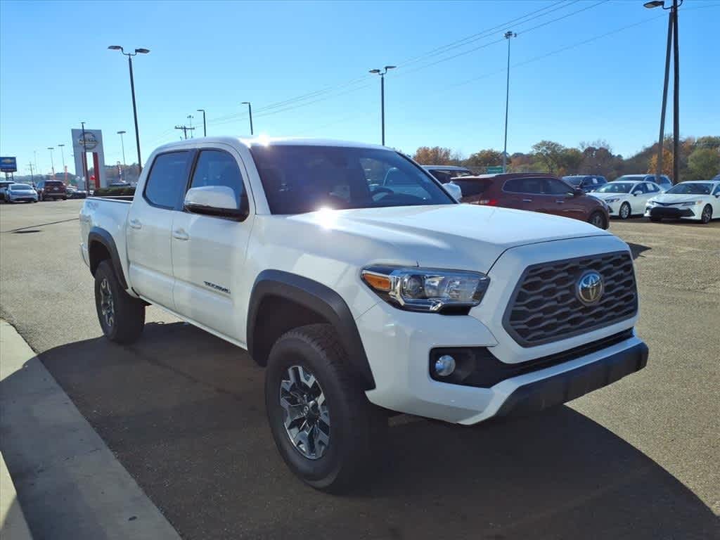 Thumbnail: 2023 Toyota Tacoma - 3