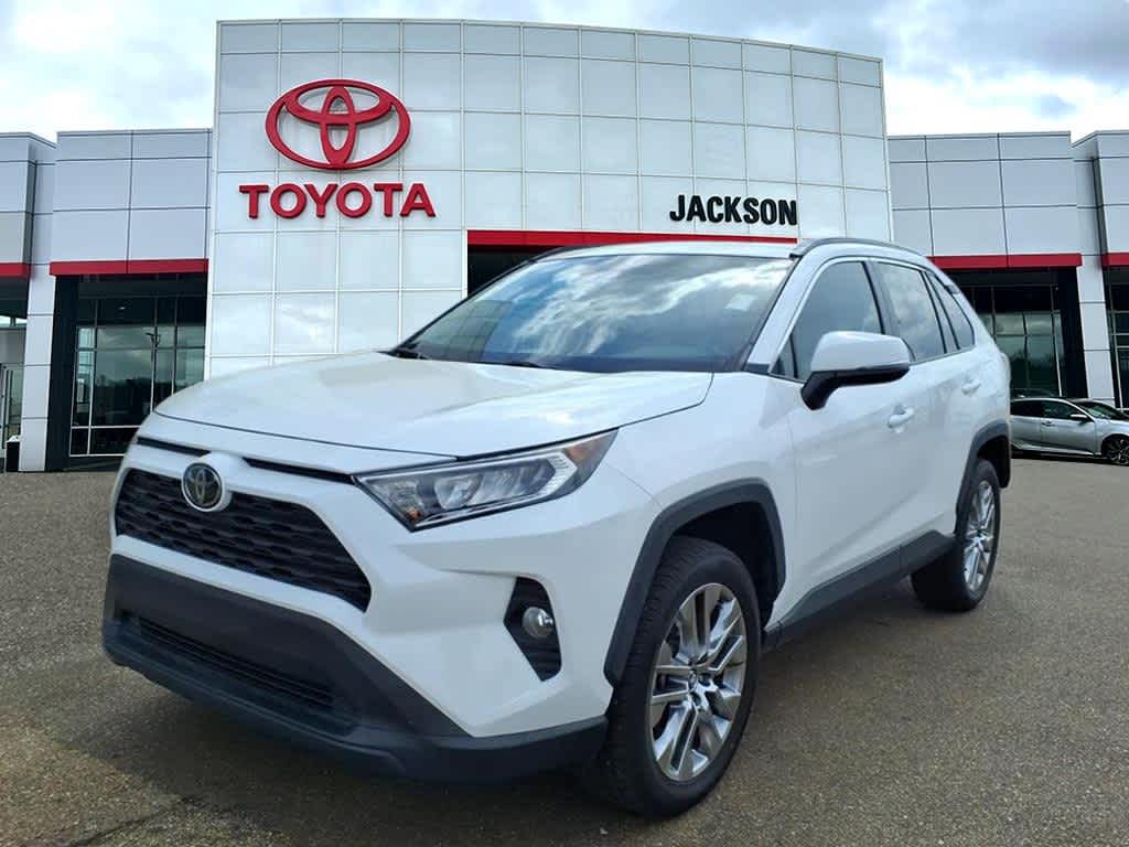 Thumbnail: 2019 Toyota RAV4 - 1