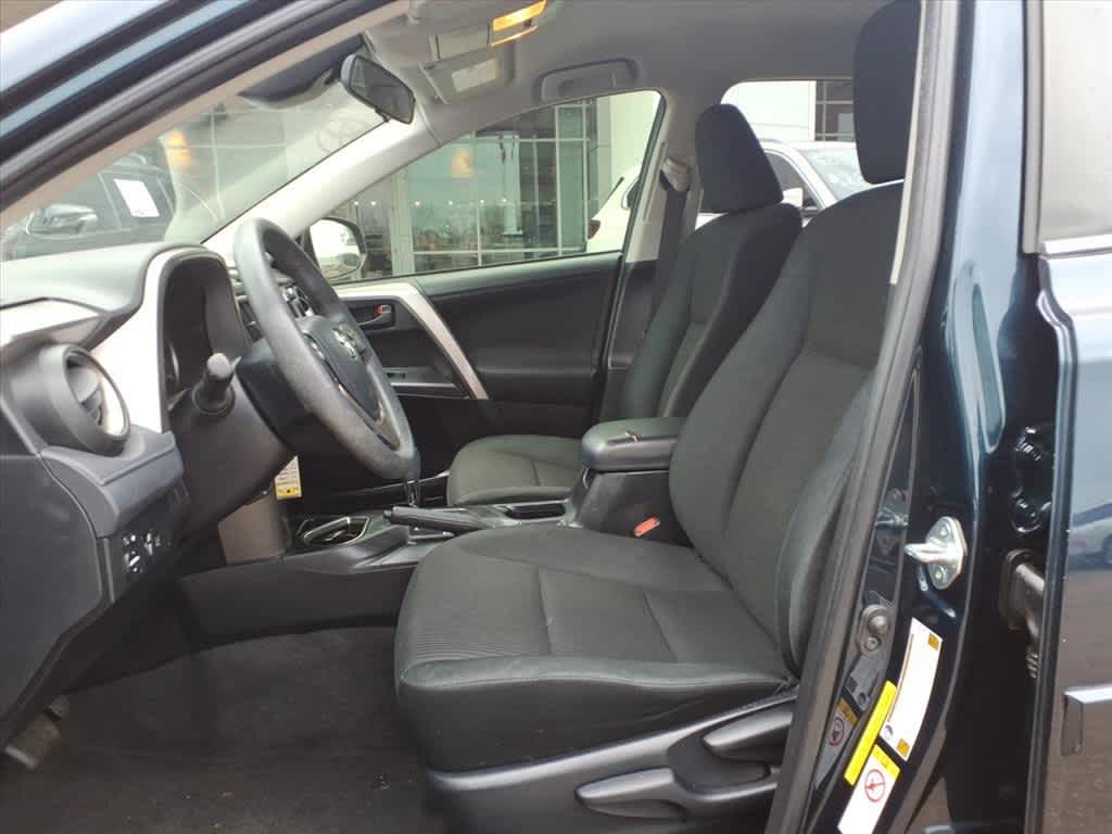 Thumbnail: 2018 Toyota RAV4 - 25