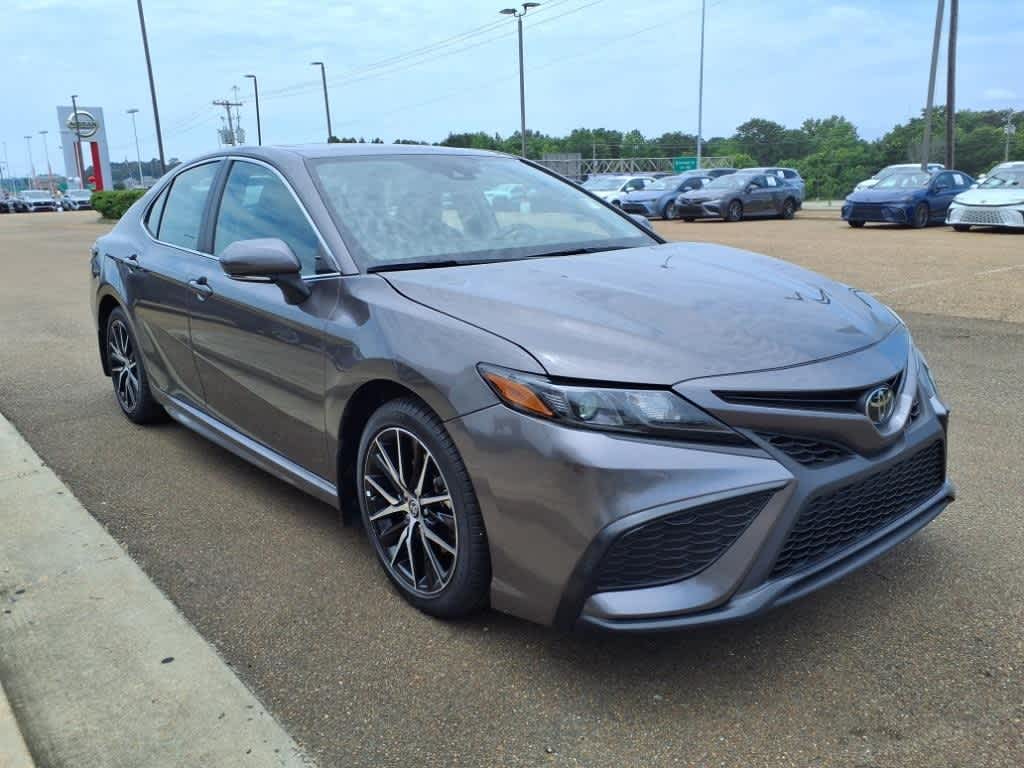 Thumbnail: 2024 Toyota Camry - 3