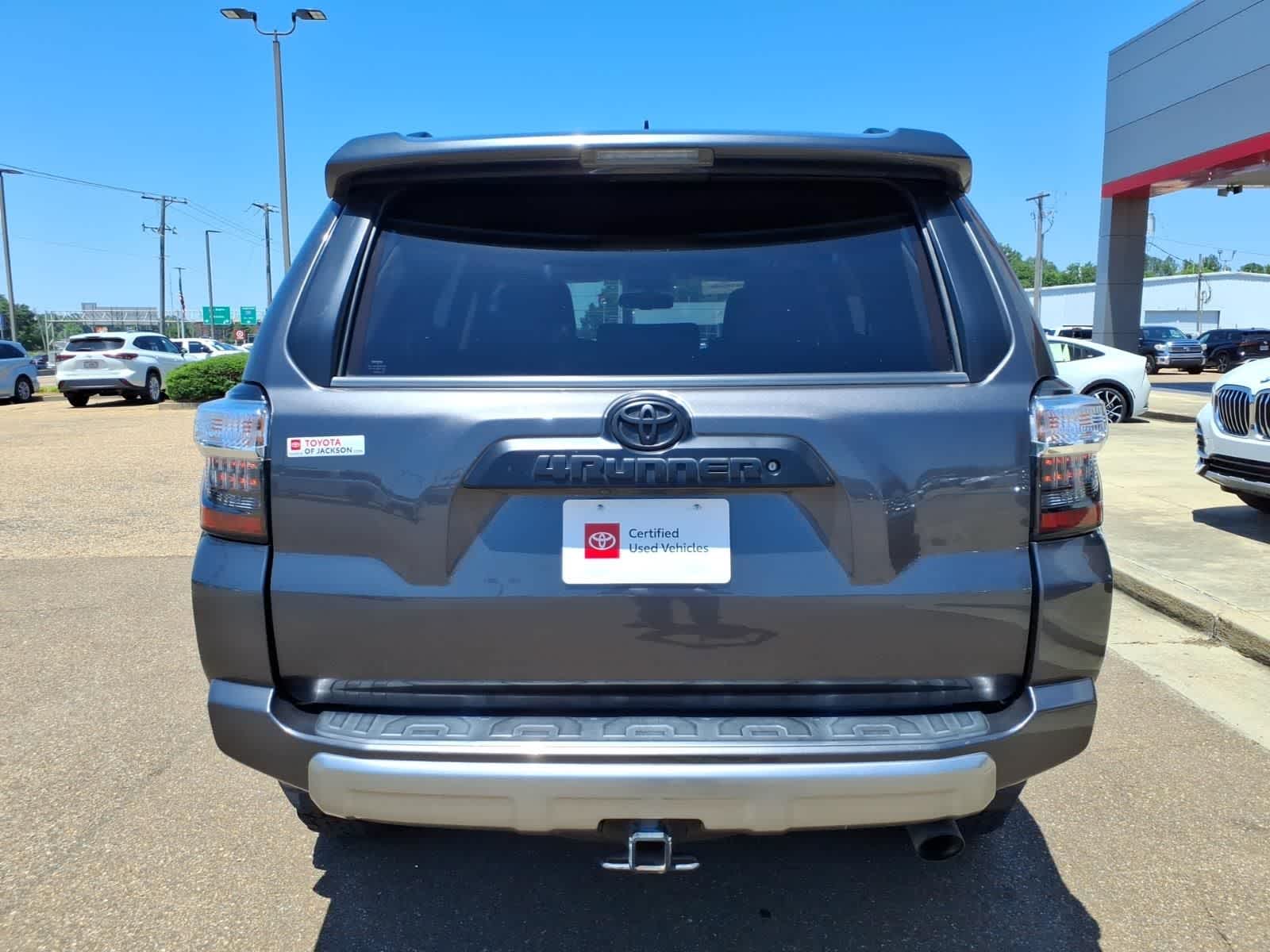 Thumbnail: 2019 Toyota 4Runner - 6