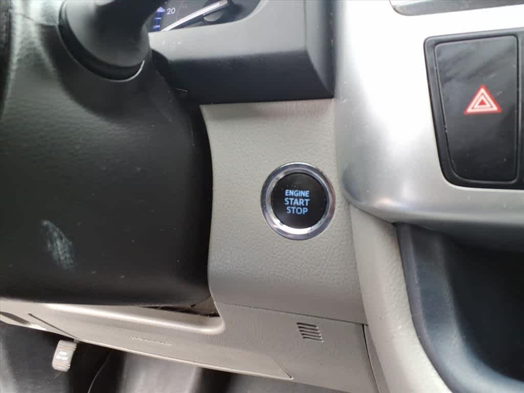 Thumbnail: 2019 Toyota Highlander - 18