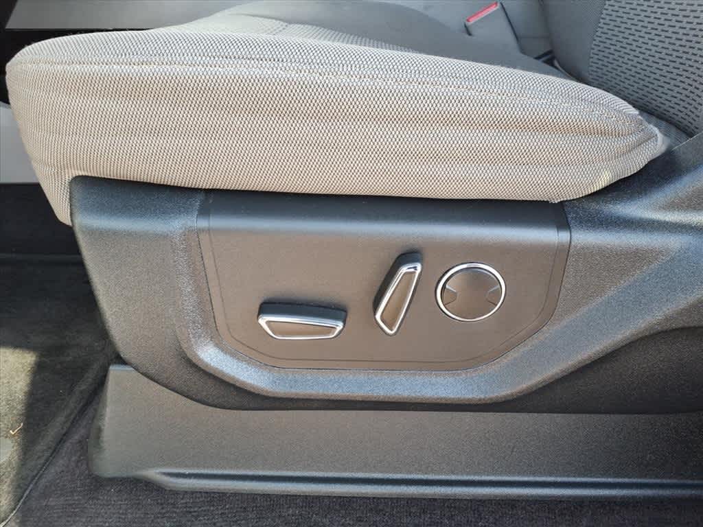 Thumbnail: 2017 Ford F-150 - 11