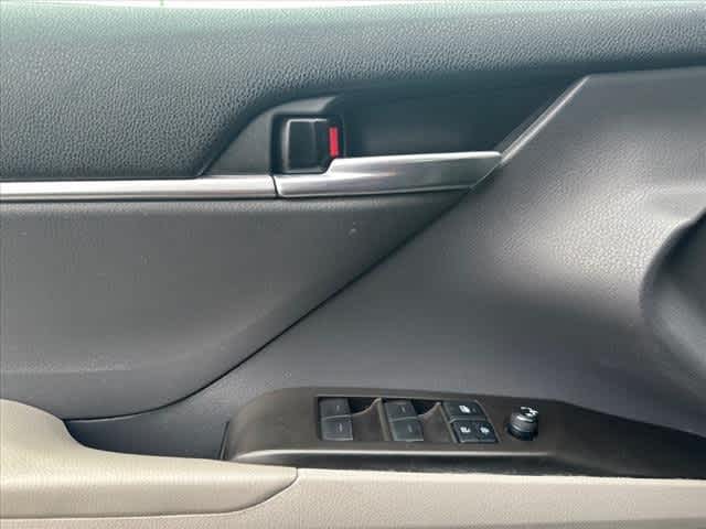 Thumbnail: 2021 Toyota Camry - 12