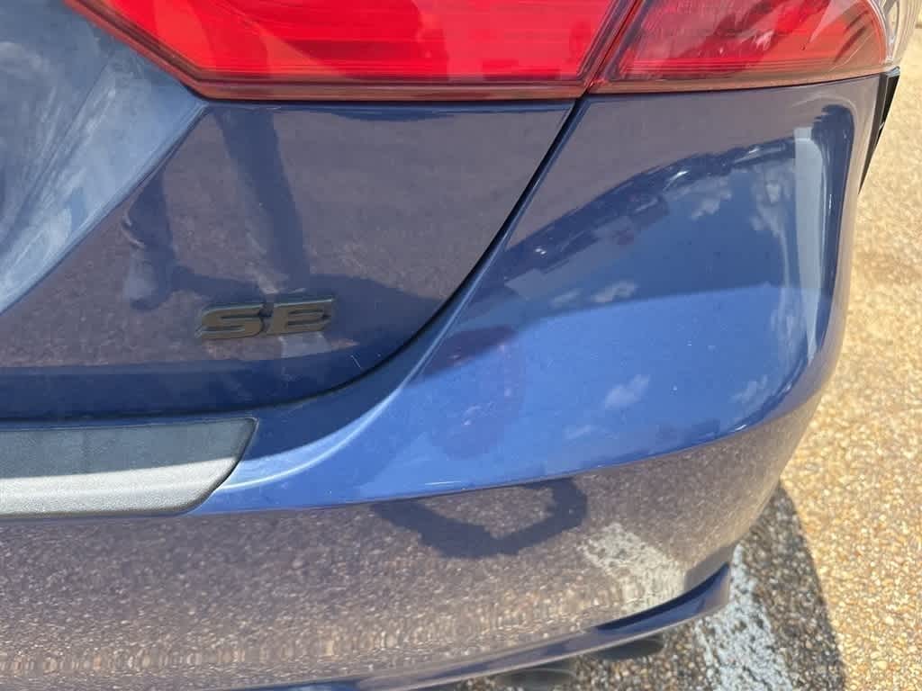 Thumbnail: 2024 Toyota Camry - 6