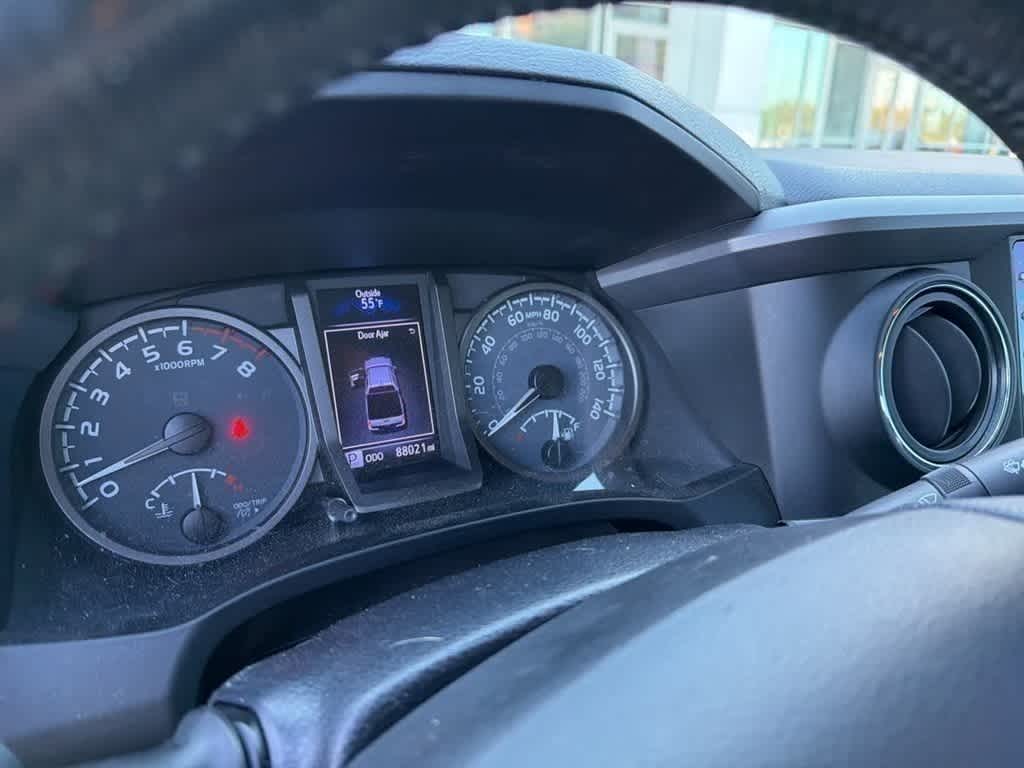 Thumbnail: 2020 Toyota Tacoma - 11