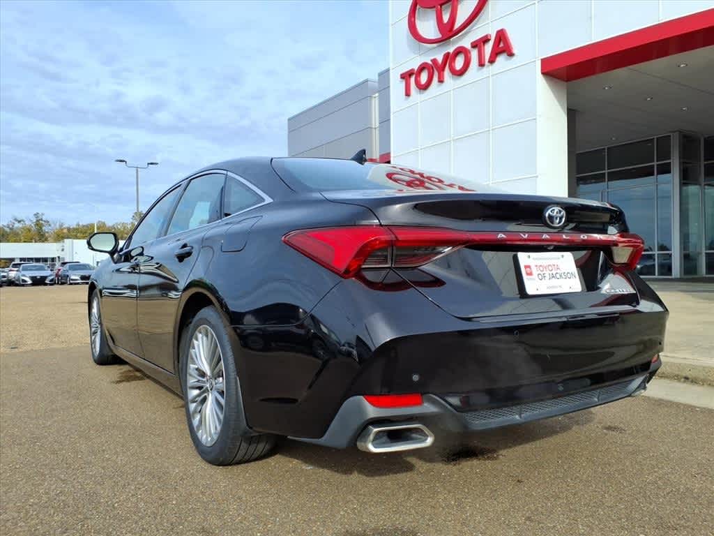 Thumbnail: 2022 Toyota Avalon - 7