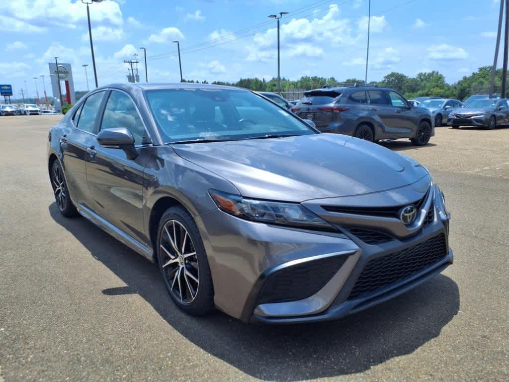 Thumbnail: 2024 Toyota Camry - 3