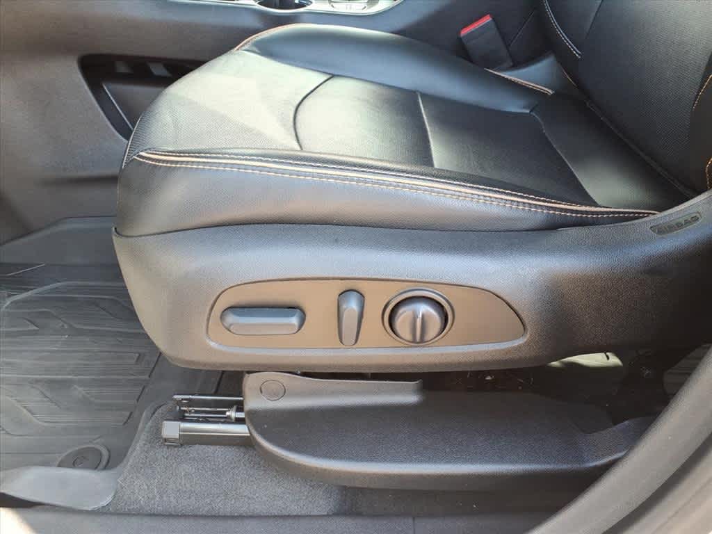 Thumbnail: 2022 GMC Terrain - 12