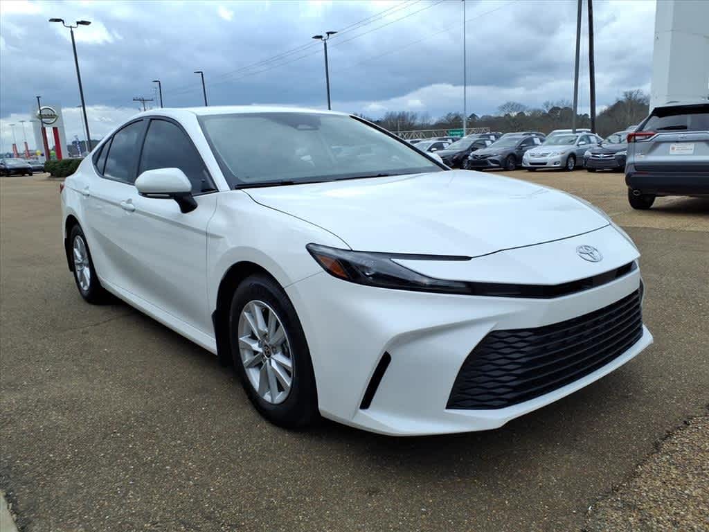 Thumbnail: 2025 Toyota Camry - 3