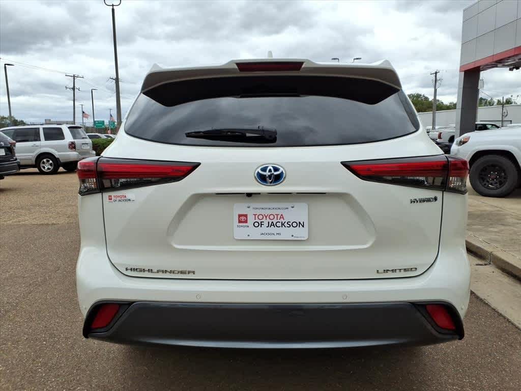 Thumbnail: 2021 Toyota Highlander - 6