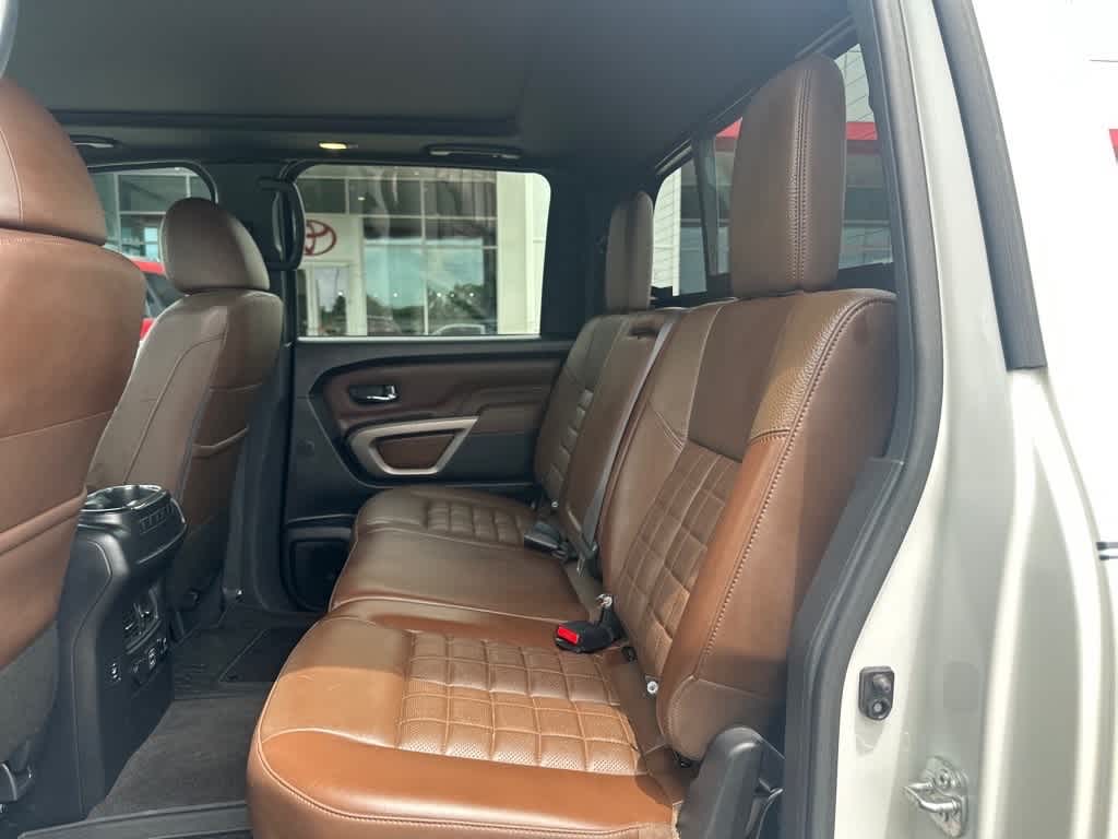 2021 Nissan Titan Platinum Reserve 27