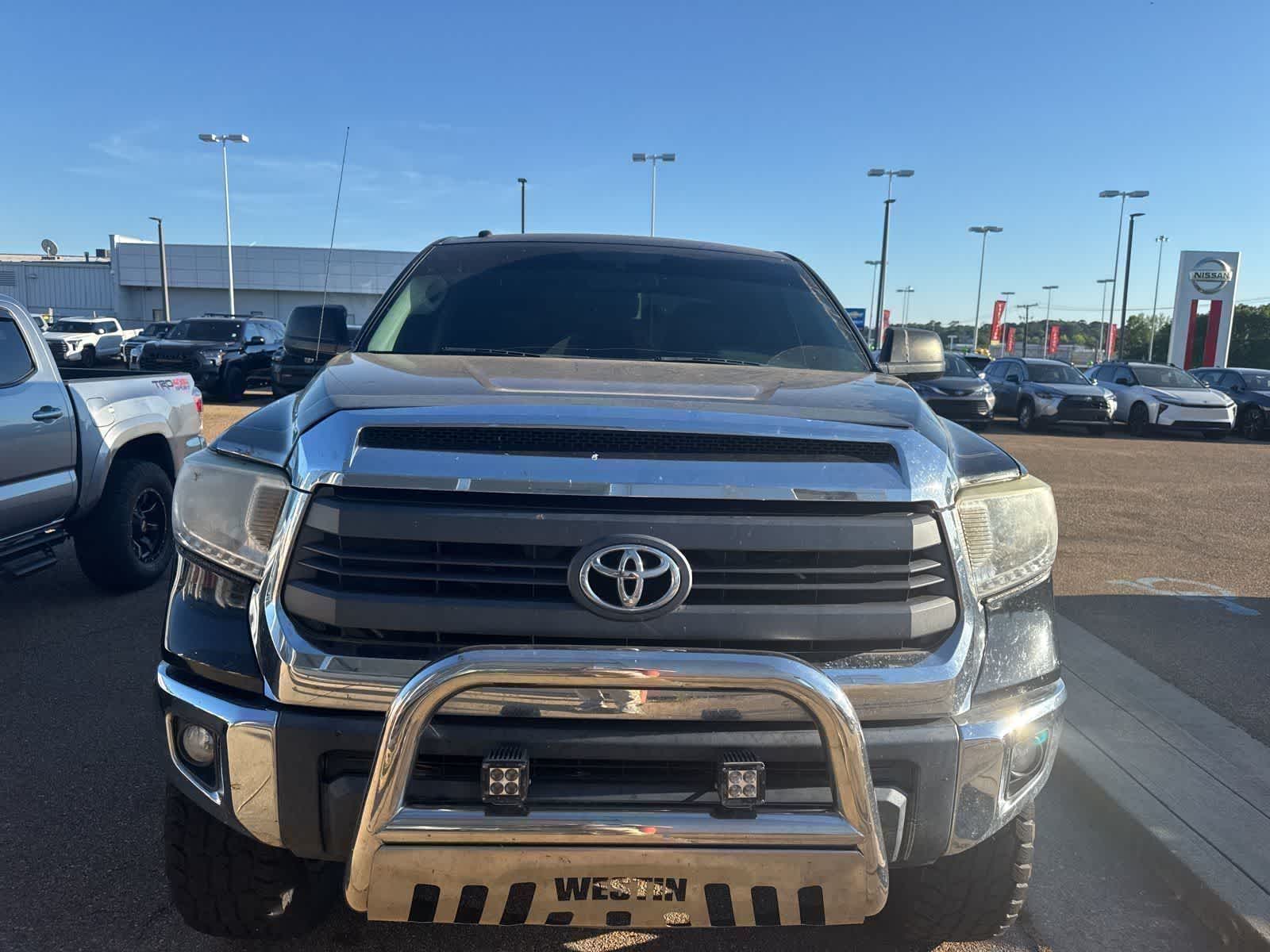 Thumbnail: 2014 Toyota Tundra - 4