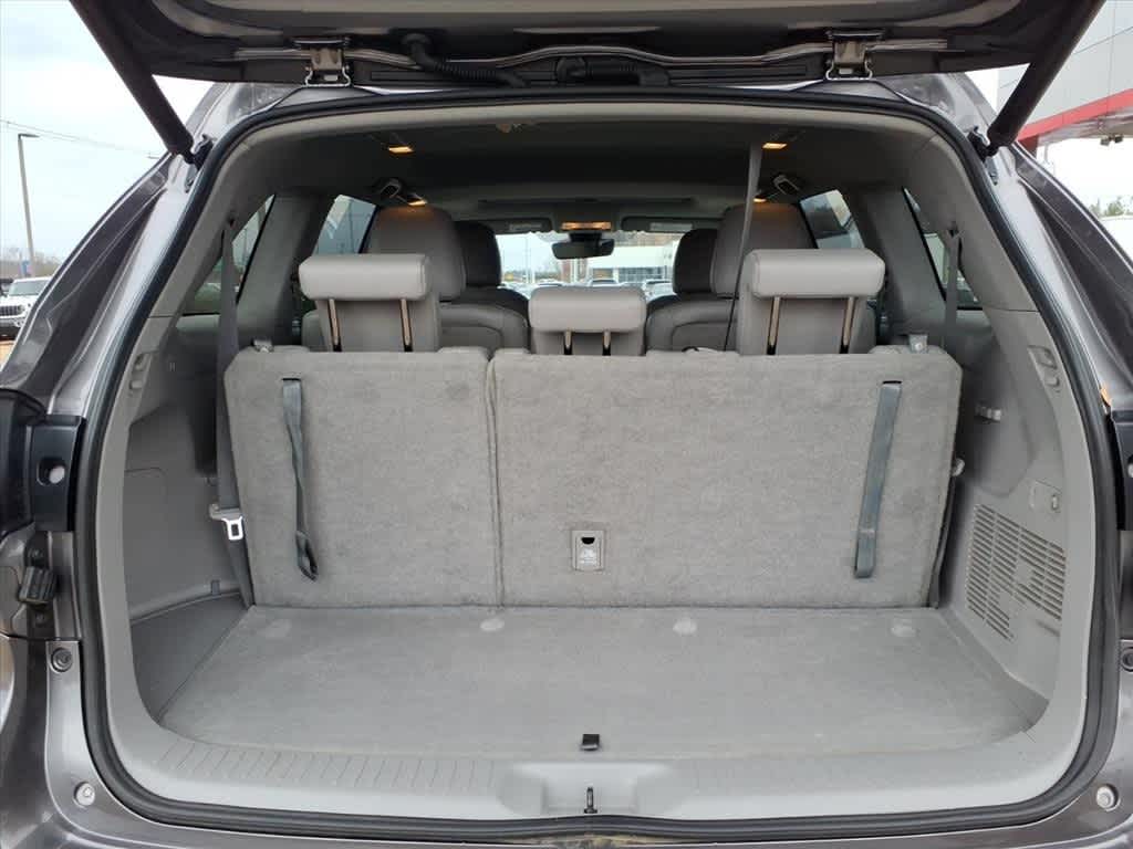 Thumbnail: 2019 Toyota Highlander - 8