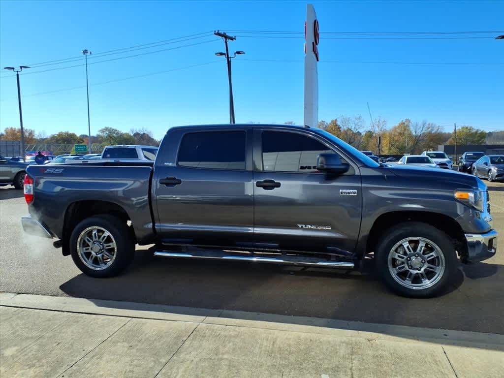 Thumbnail: 2019 Toyota Tundra - 4