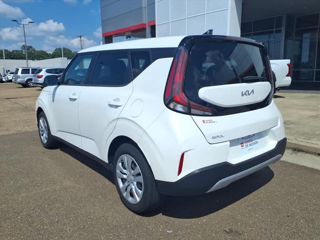 Thumbnail: 2023 Kia Soul - 7