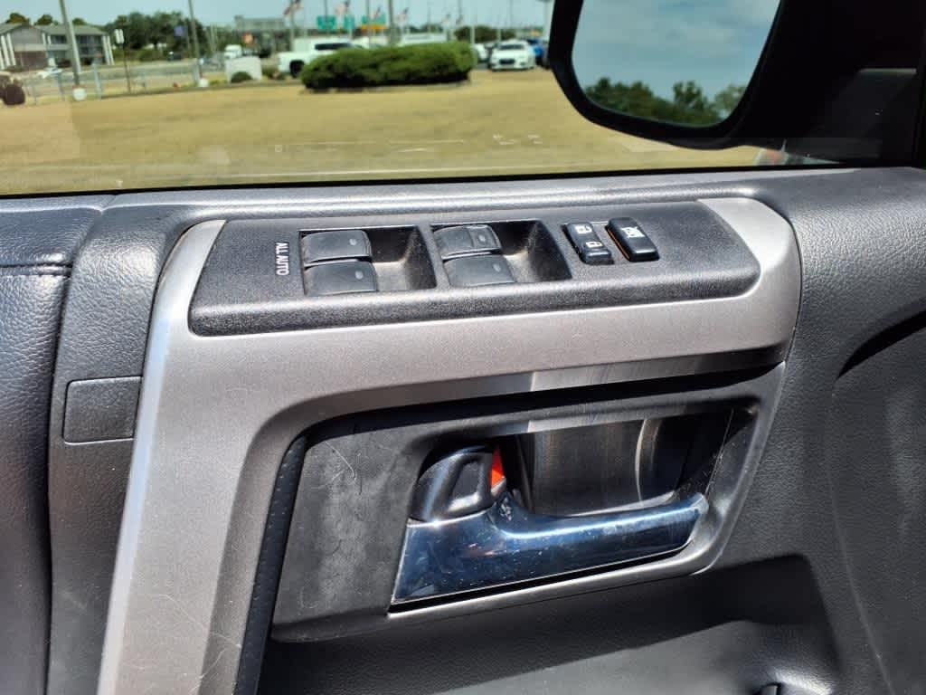 Thumbnail: 2019 Toyota 4Runner - 13