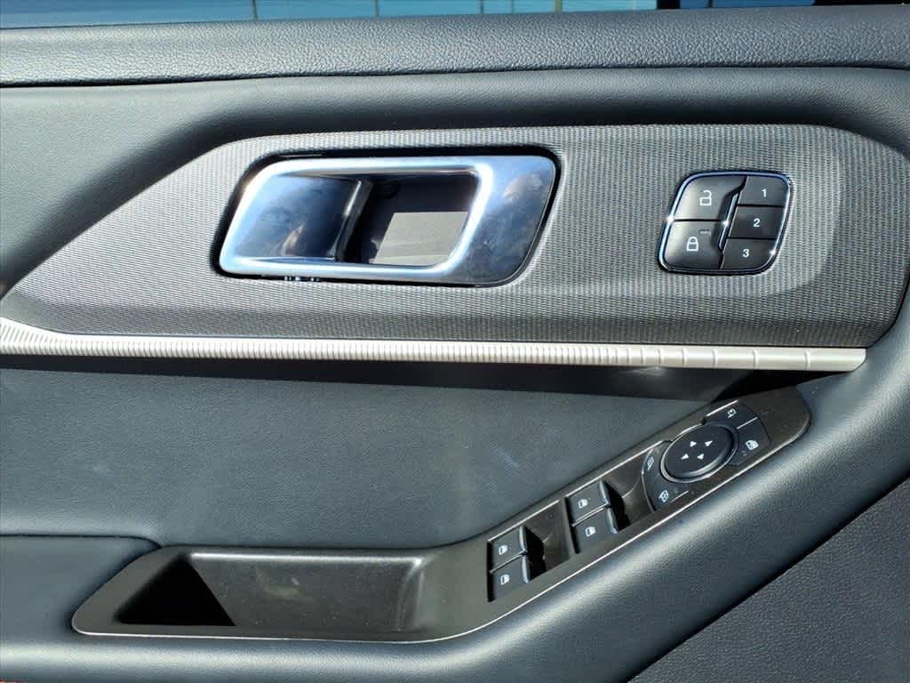 Thumbnail: 2025 Ford Explorer - 13