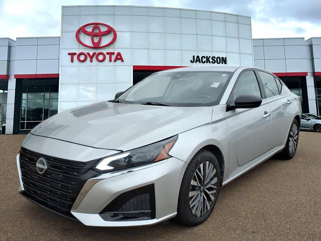 Thumbnail: 2024 Nissan Altima - 1