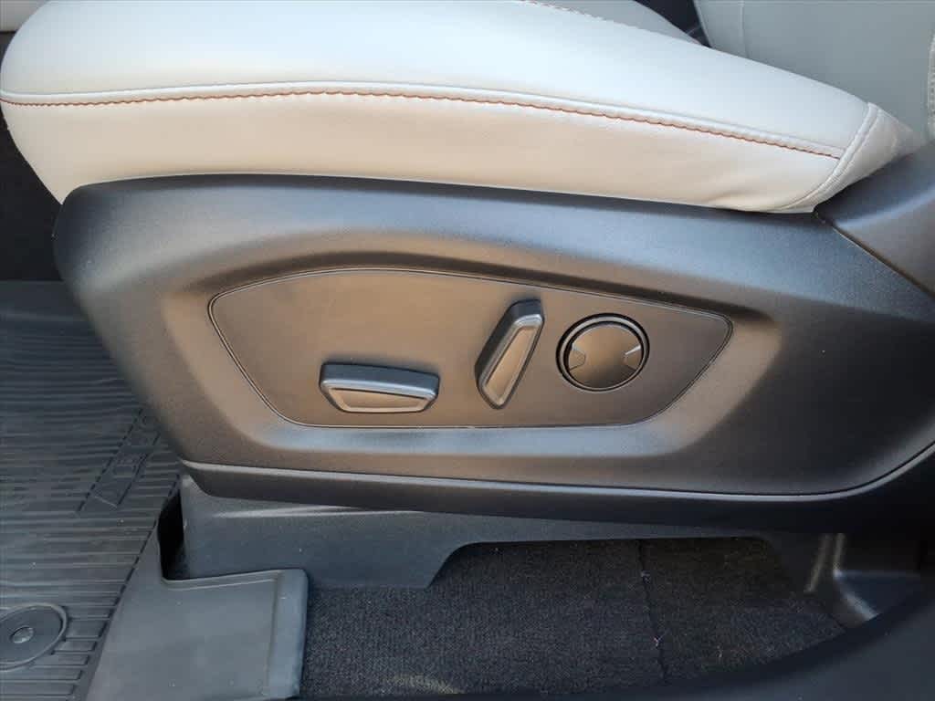 Thumbnail: 2025 Ford Explorer - 12