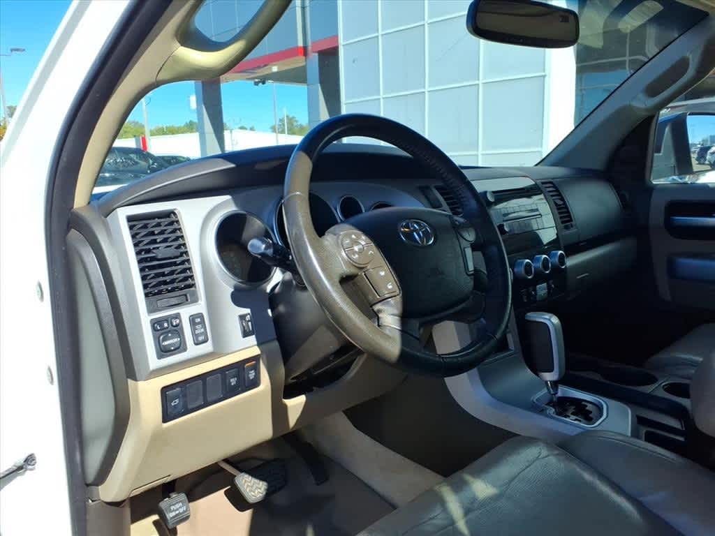 Thumbnail: 2008 Toyota Sequoia - 11