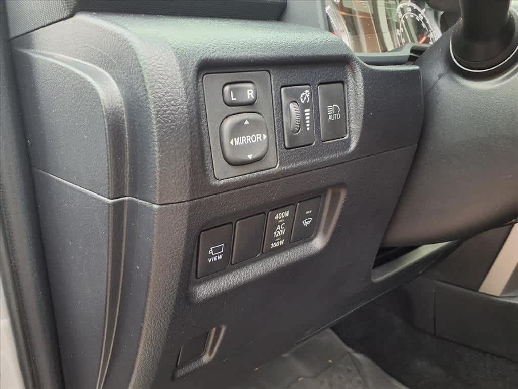 Thumbnail: 2022 Toyota 4Runner - 12