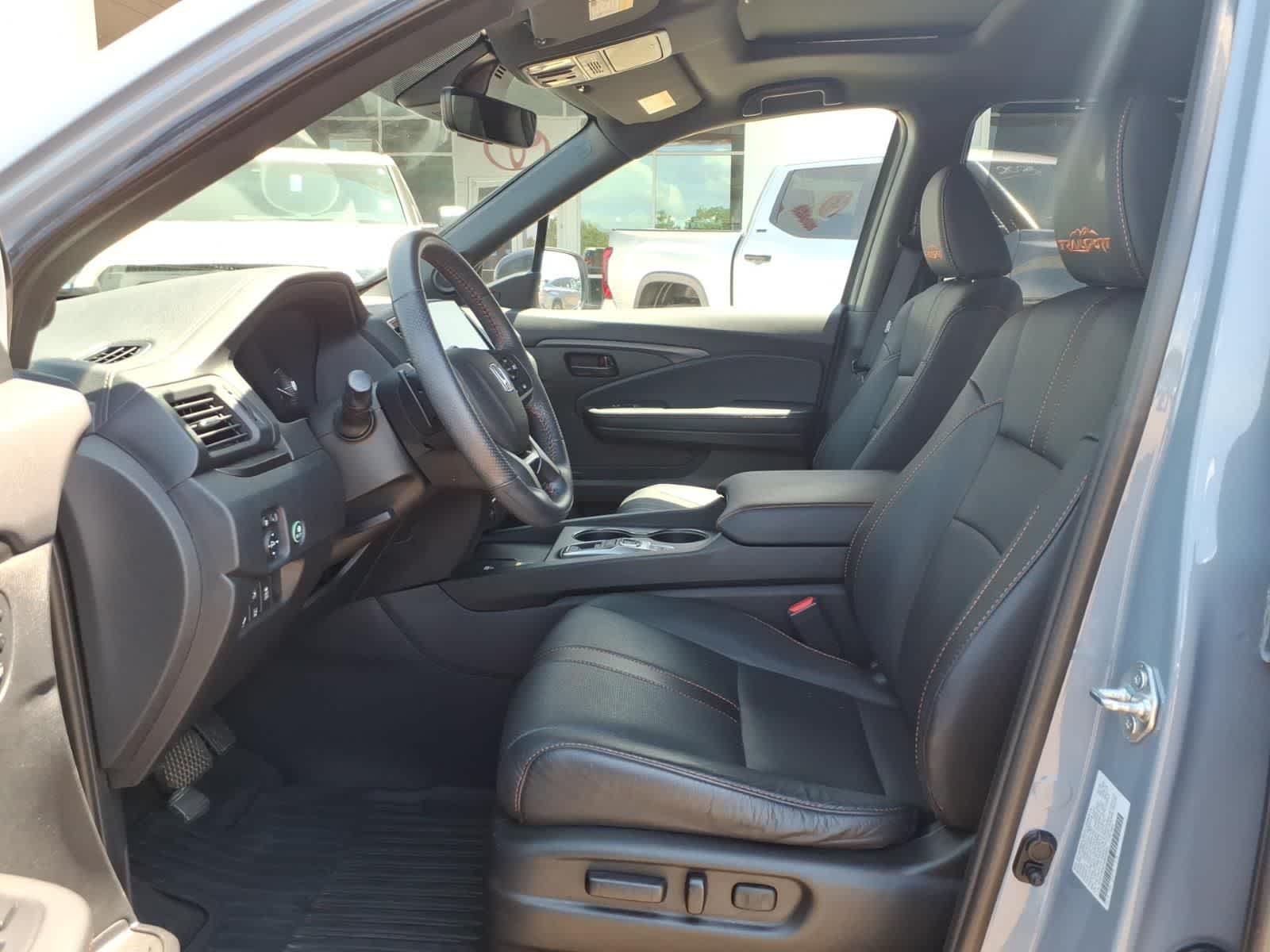 Thumbnail: 2024 Honda Passport - 25