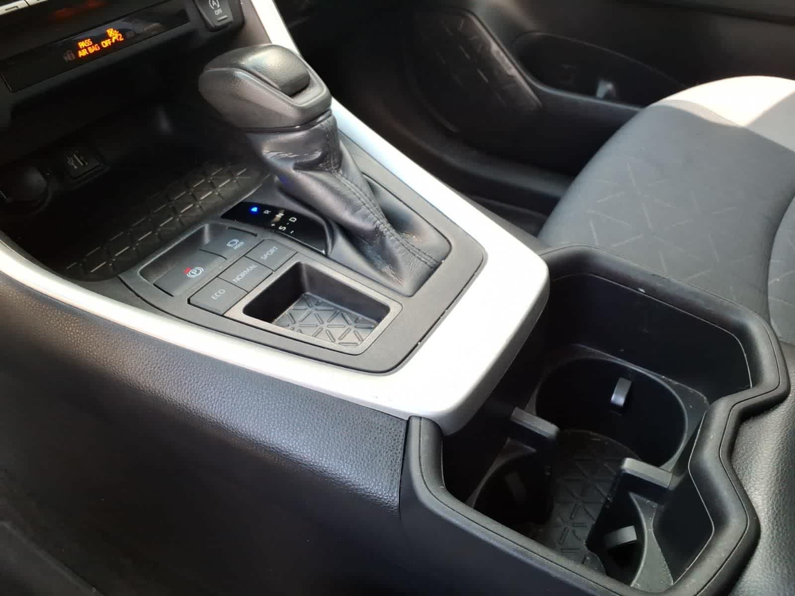 Thumbnail: 2023 Toyota RAV4 - 22