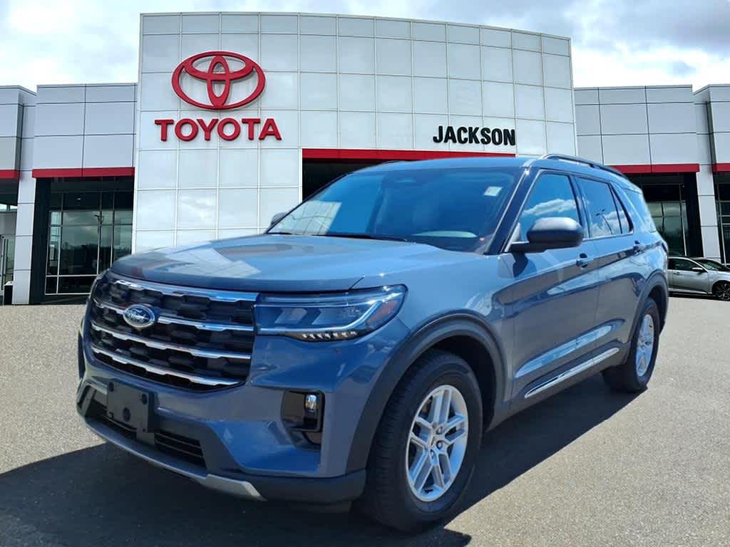 Thumbnail: 2025 Ford Explorer - 1