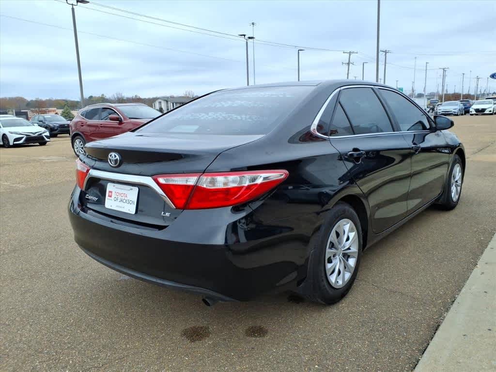 Thumbnail: 2015 Toyota Camry - 5