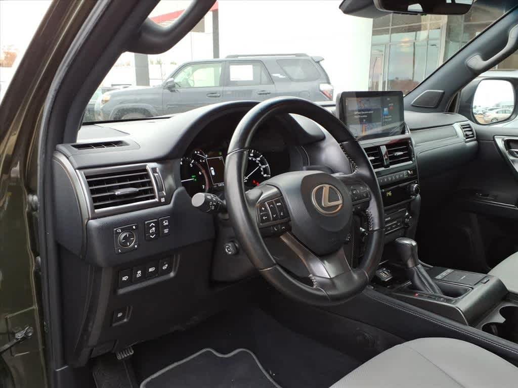 Thumbnail: 2023 Lexus GX - 11