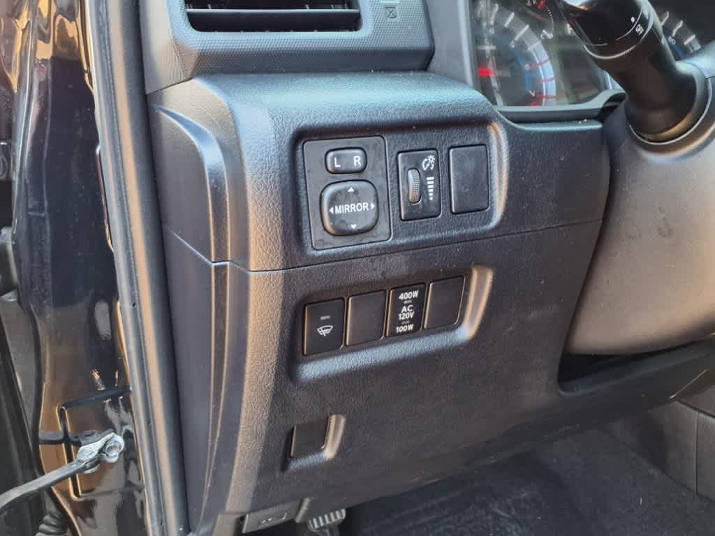 Thumbnail: 2019 Toyota 4Runner - 14