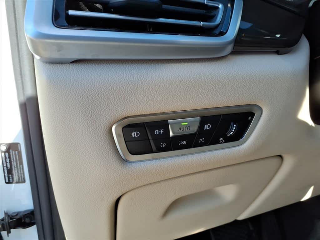 Thumbnail: 2021 BMW X5 - 14