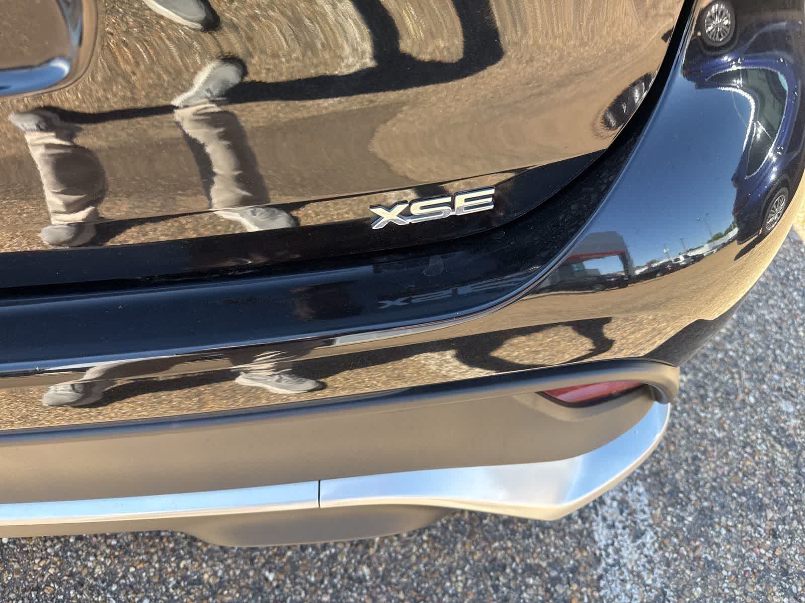 Thumbnail: 2024 Toyota Highlander - 8