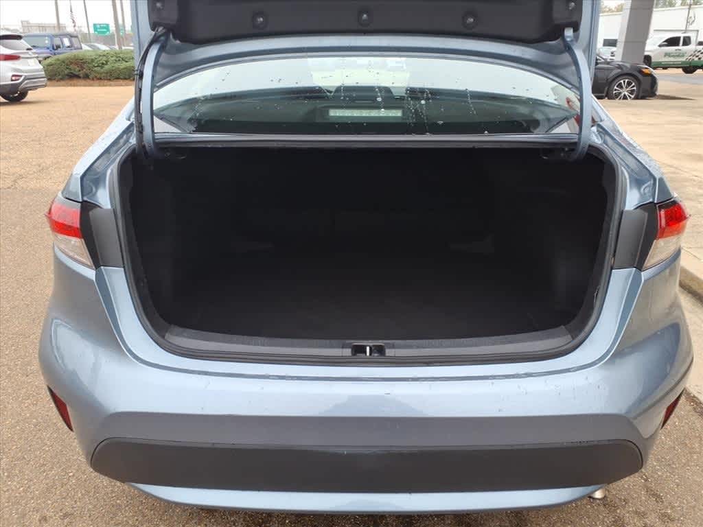 Thumbnail: 2022 Toyota Corolla - 8