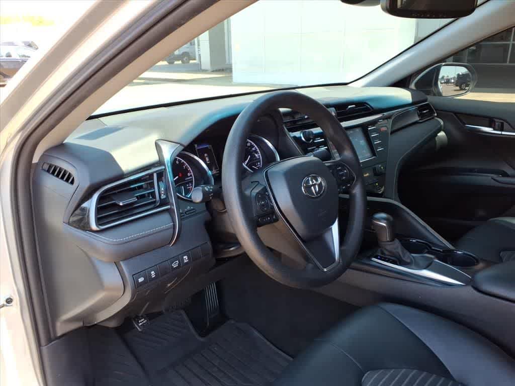 Thumbnail: 2020 Toyota Camry - 10