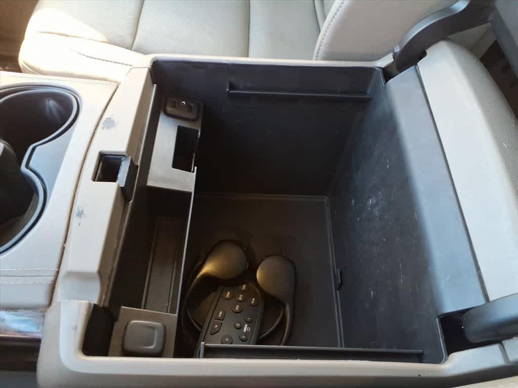 Thumbnail: 2016 GMC Yukon - 23