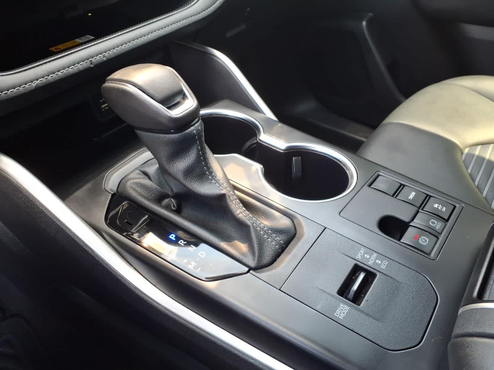 Thumbnail: 2024 Toyota Highlander - 22