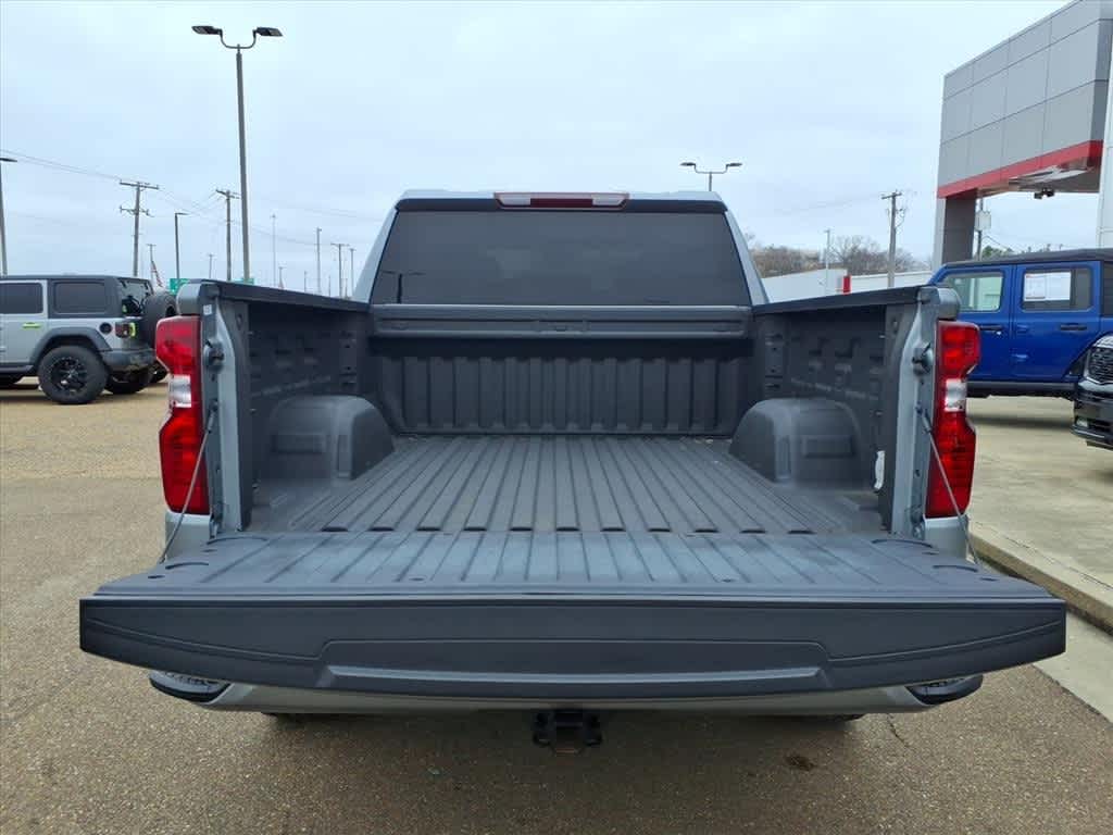 Thumbnail: 2024 Chevrolet Silverado 1500 - 9