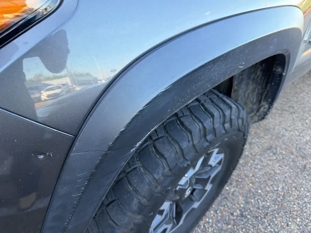 Thumbnail: 2020 Toyota Tacoma - 3