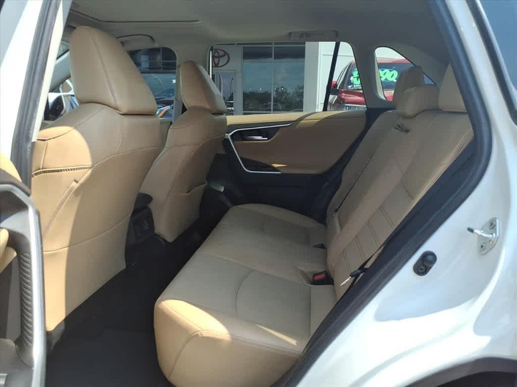 Thumbnail: 2022 Toyota RAV4 - 27