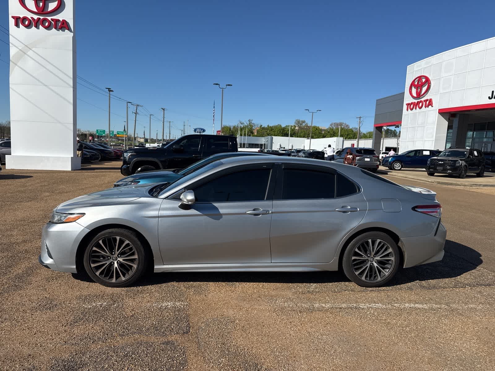 Thumbnail: 2020 Toyota Camry - 1