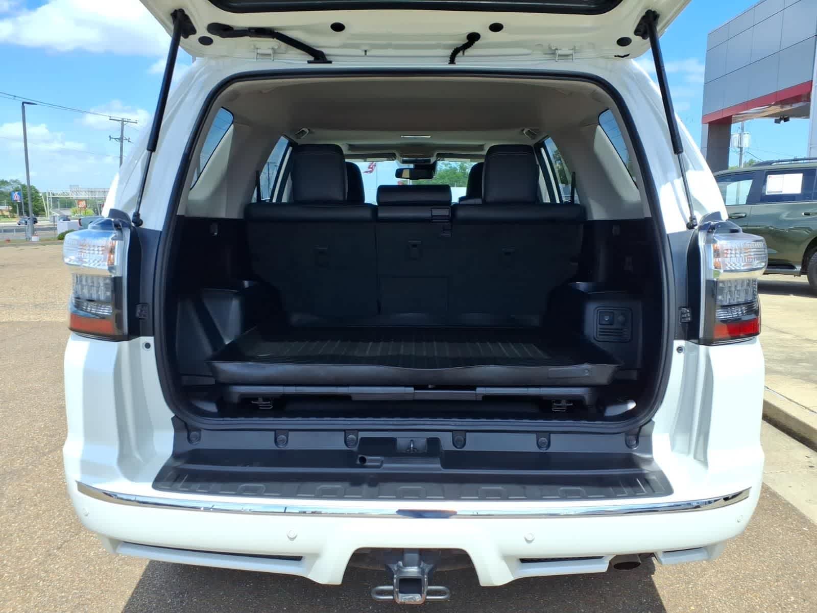 Thumbnail: 2023 Toyota 4Runner - 8