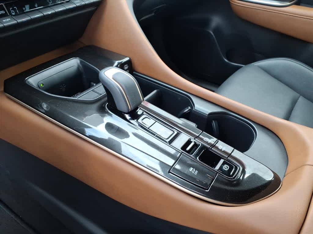 Thumbnail: 2025 Toyota Crown - 21