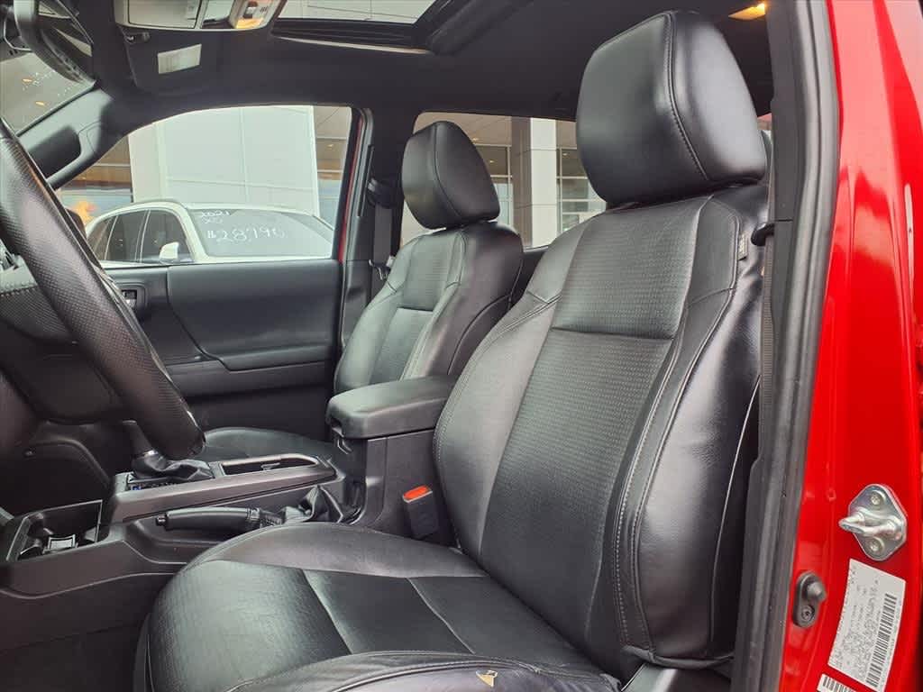 Thumbnail: 2023 Toyota Tacoma - 24