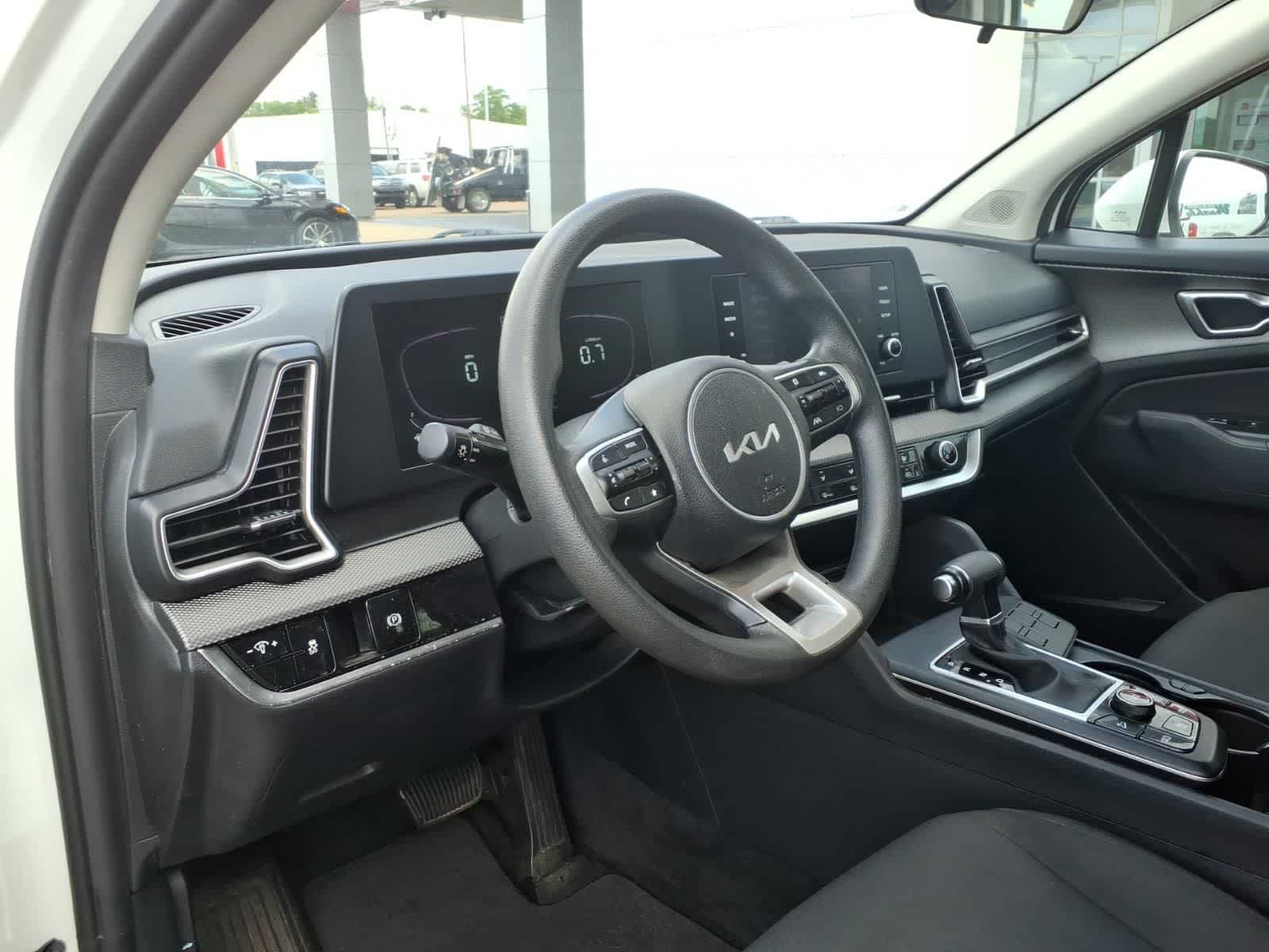 Thumbnail: 2024 Kia Sportage - 11