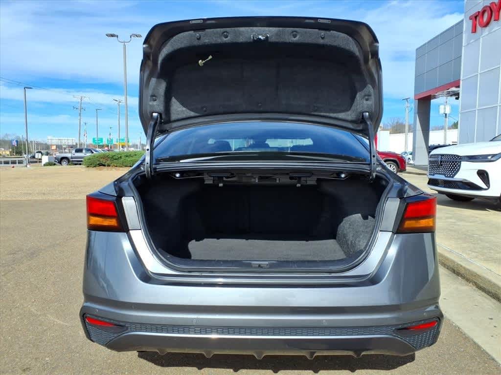 Thumbnail: 2023 Nissan Altima - 8