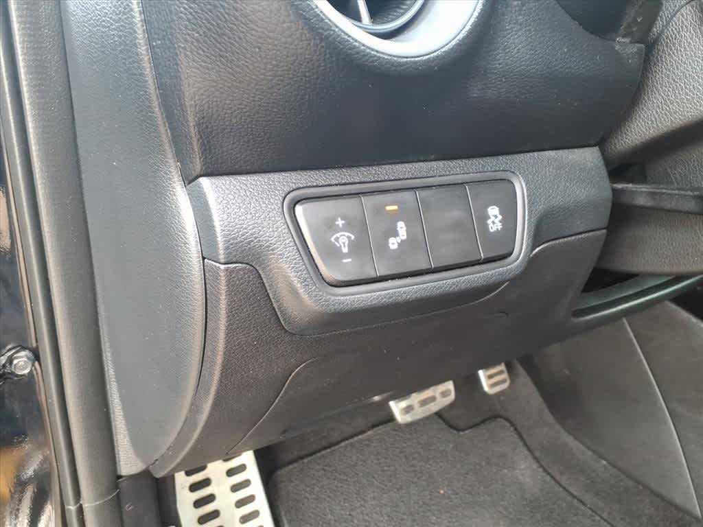 Thumbnail: 2023 Kia Forte - 13