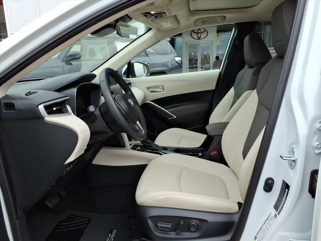 Thumbnail: 2024 Toyota Corolla Cross - 25